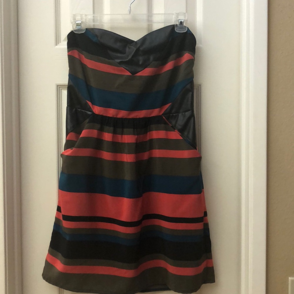 Strapless dress